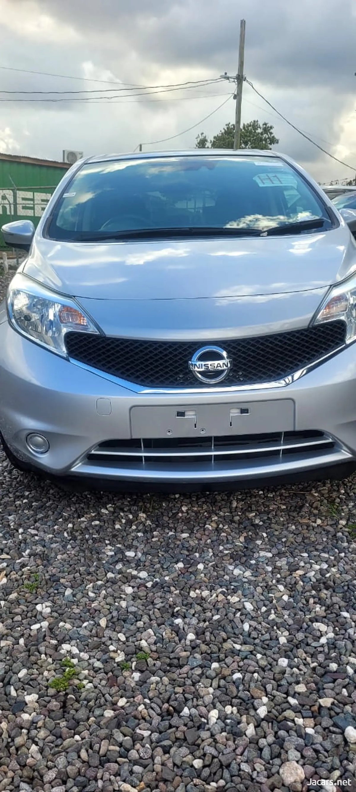 2016 NISSAN Note