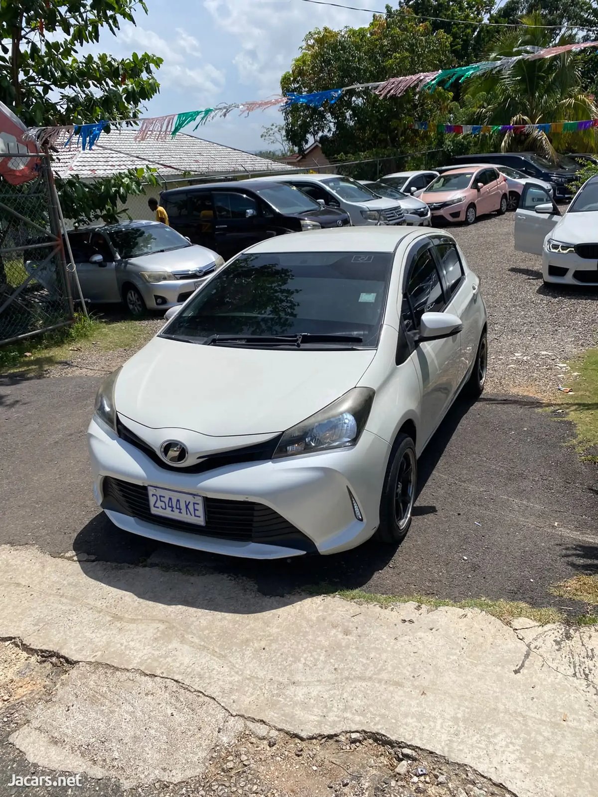 2016 TOYOTA Vitz