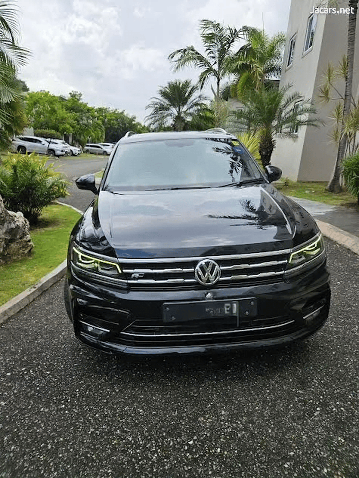 2020 VOLKSWAGEN Tiguan