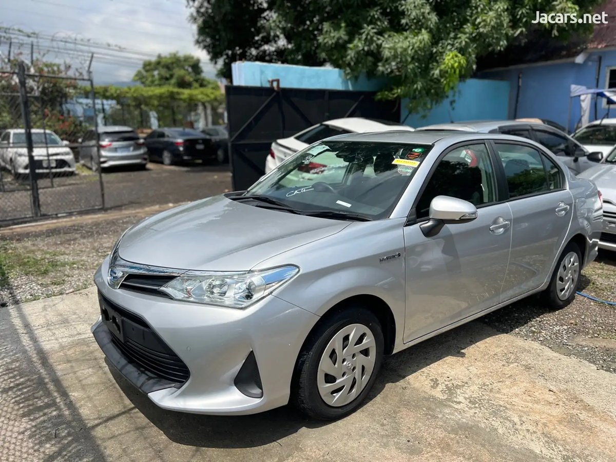 2020 TOYOTA Axio