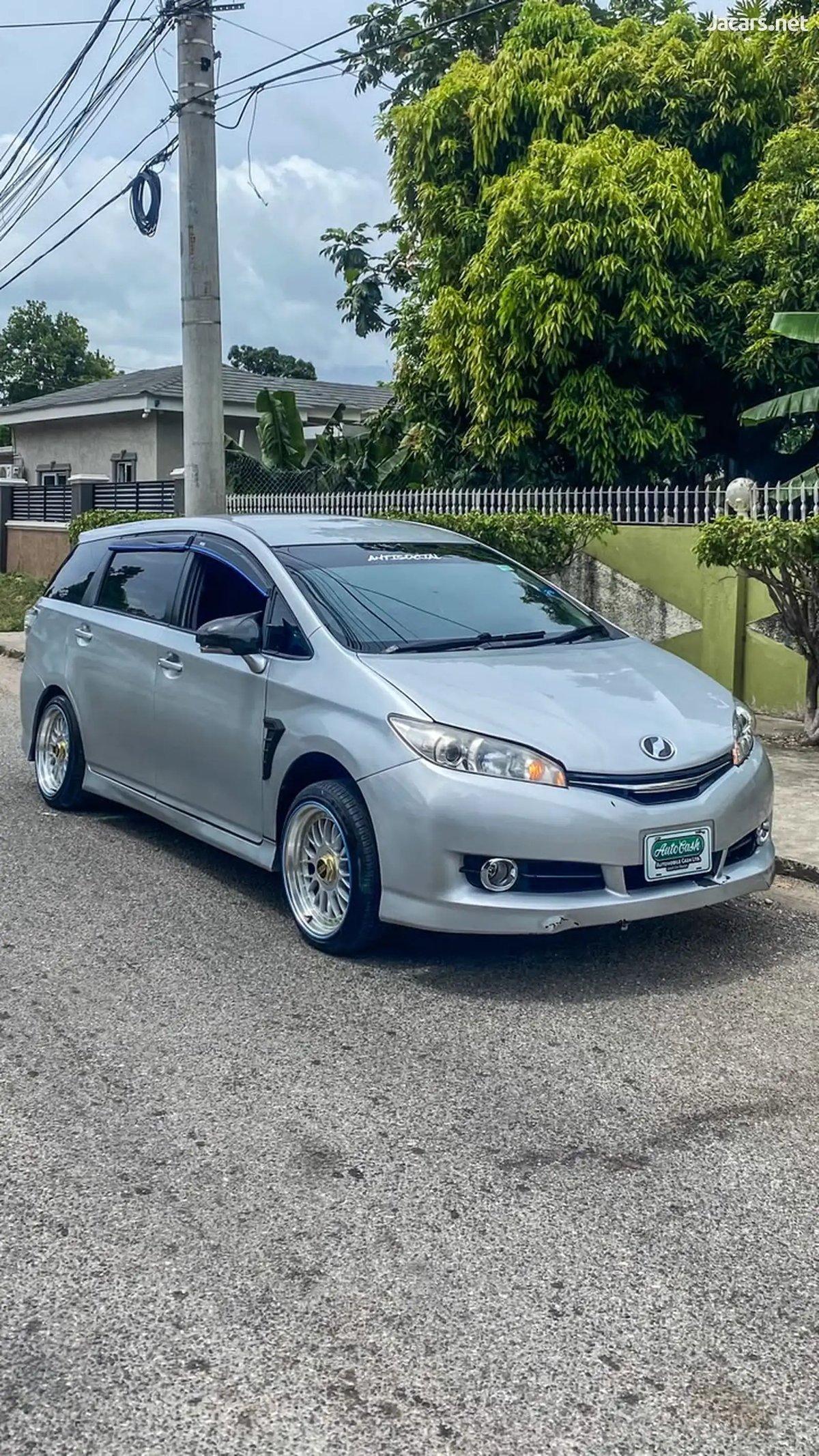 2014 TOYOTA Wish