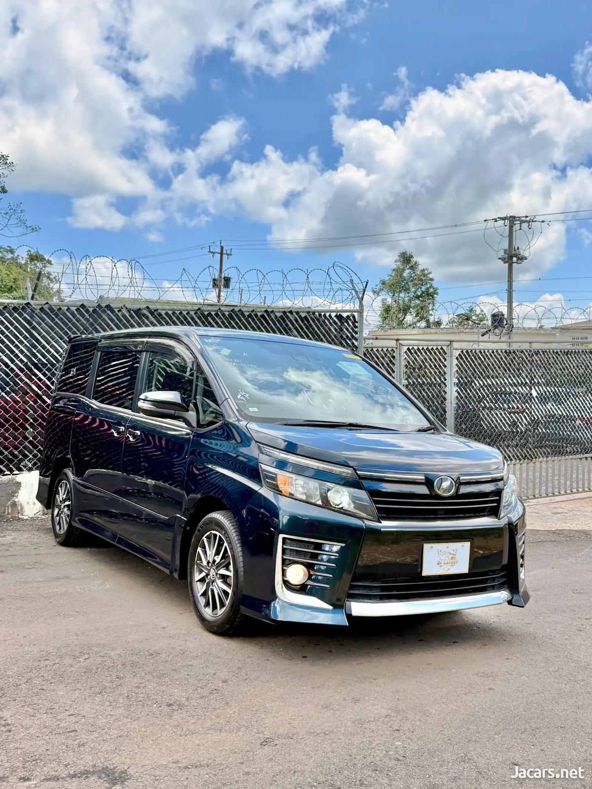 2016 TOYOTA Voxy