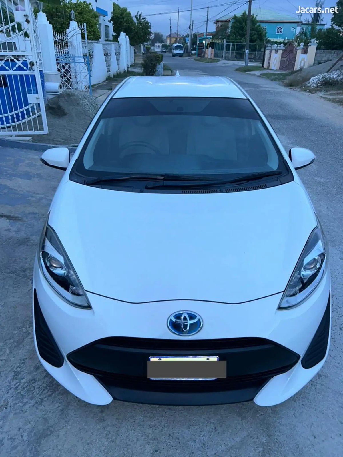 2018 TOYOTA Aqua