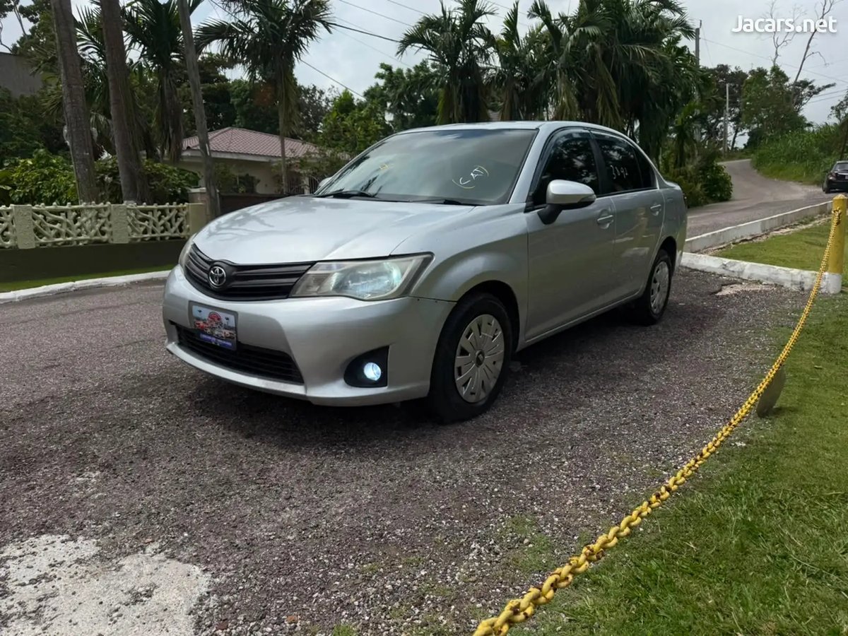 2012 TOYOTA Axio