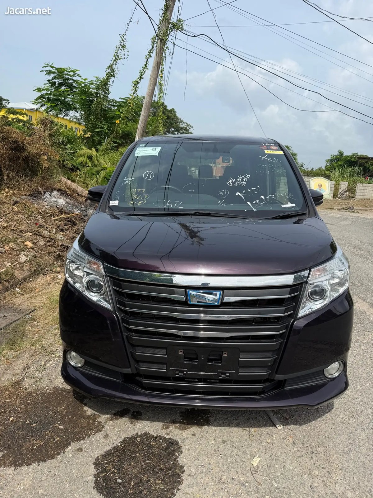 2016 TOYOTA Noah