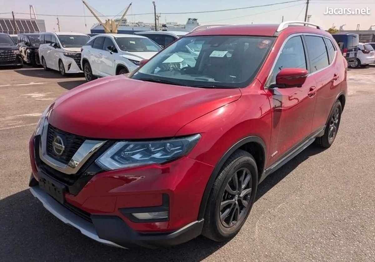 2021 NISSAN X-Trail