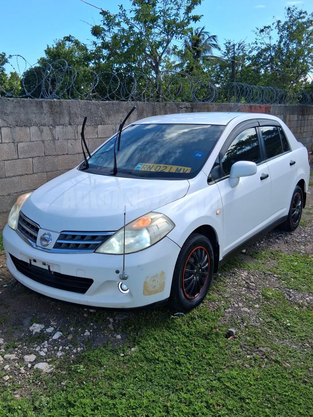 2012 NISSAN TIIDA LATIO