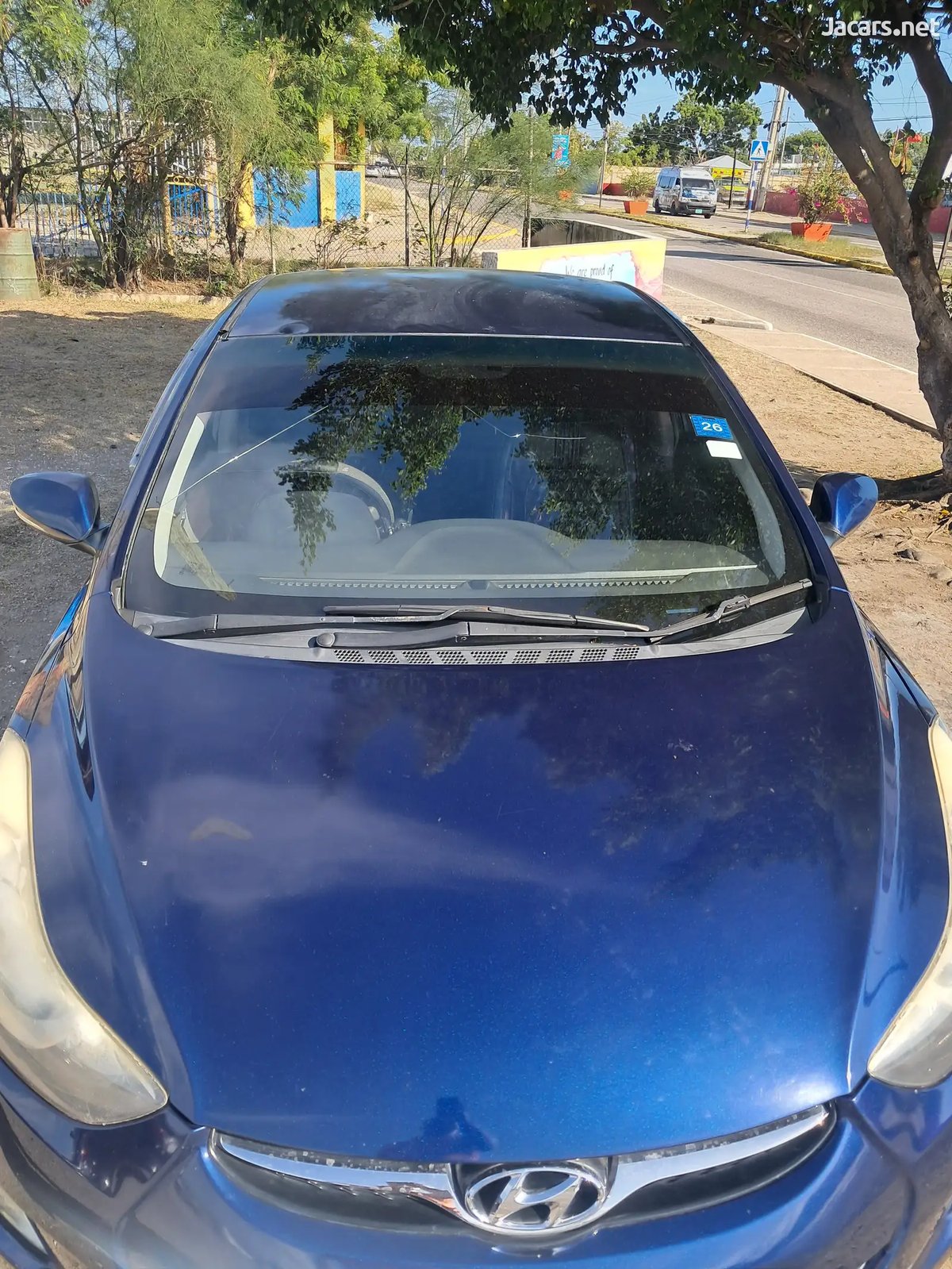 2012 HYUNDAI Elantra