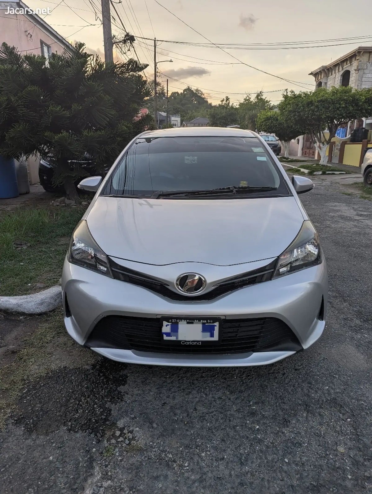 2016 TOYOTA Vitz