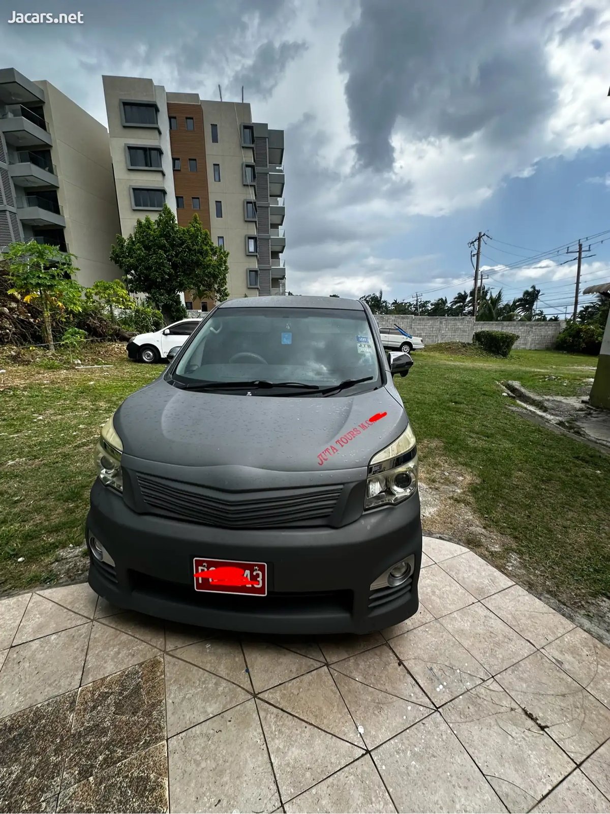 2013 TOYOTA Voxy