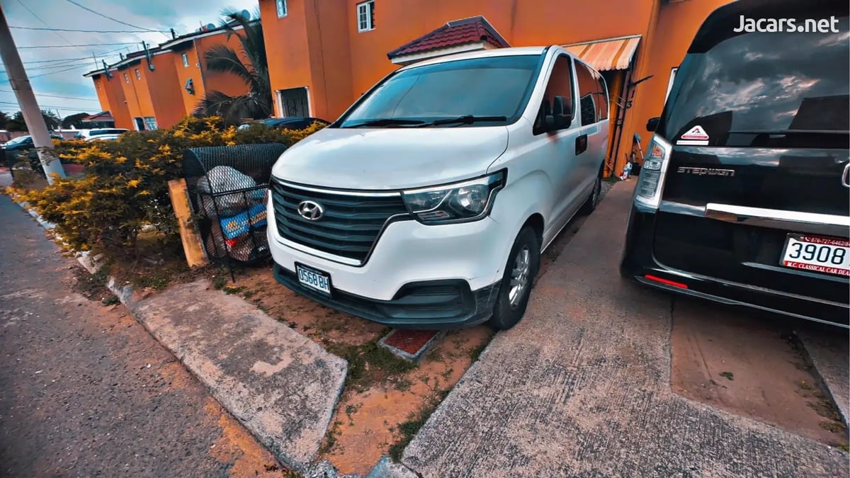 2019 HYUNDAI H-1