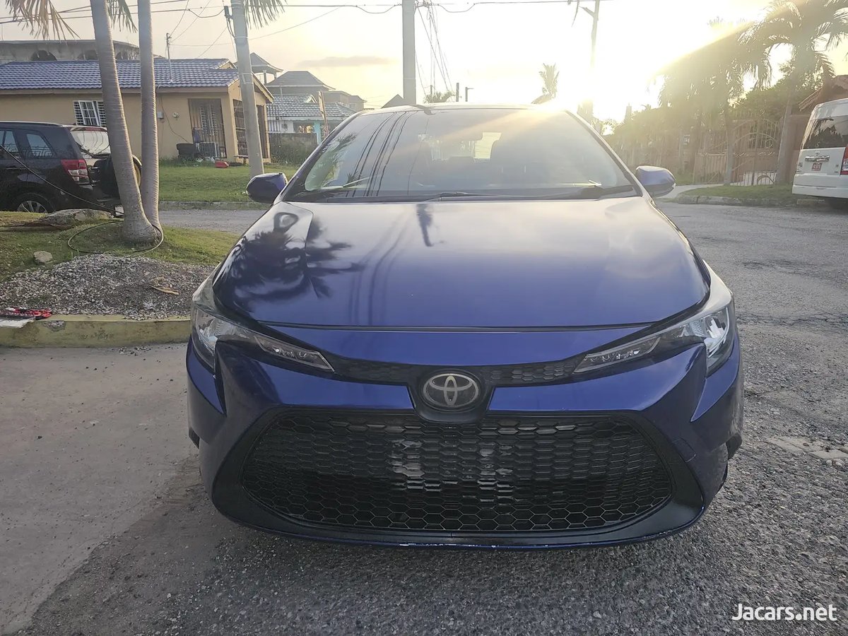 2020 TOYOTA Corolla