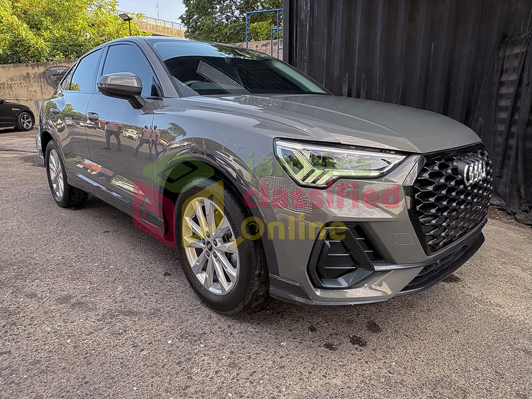 2022 AUDI Q3