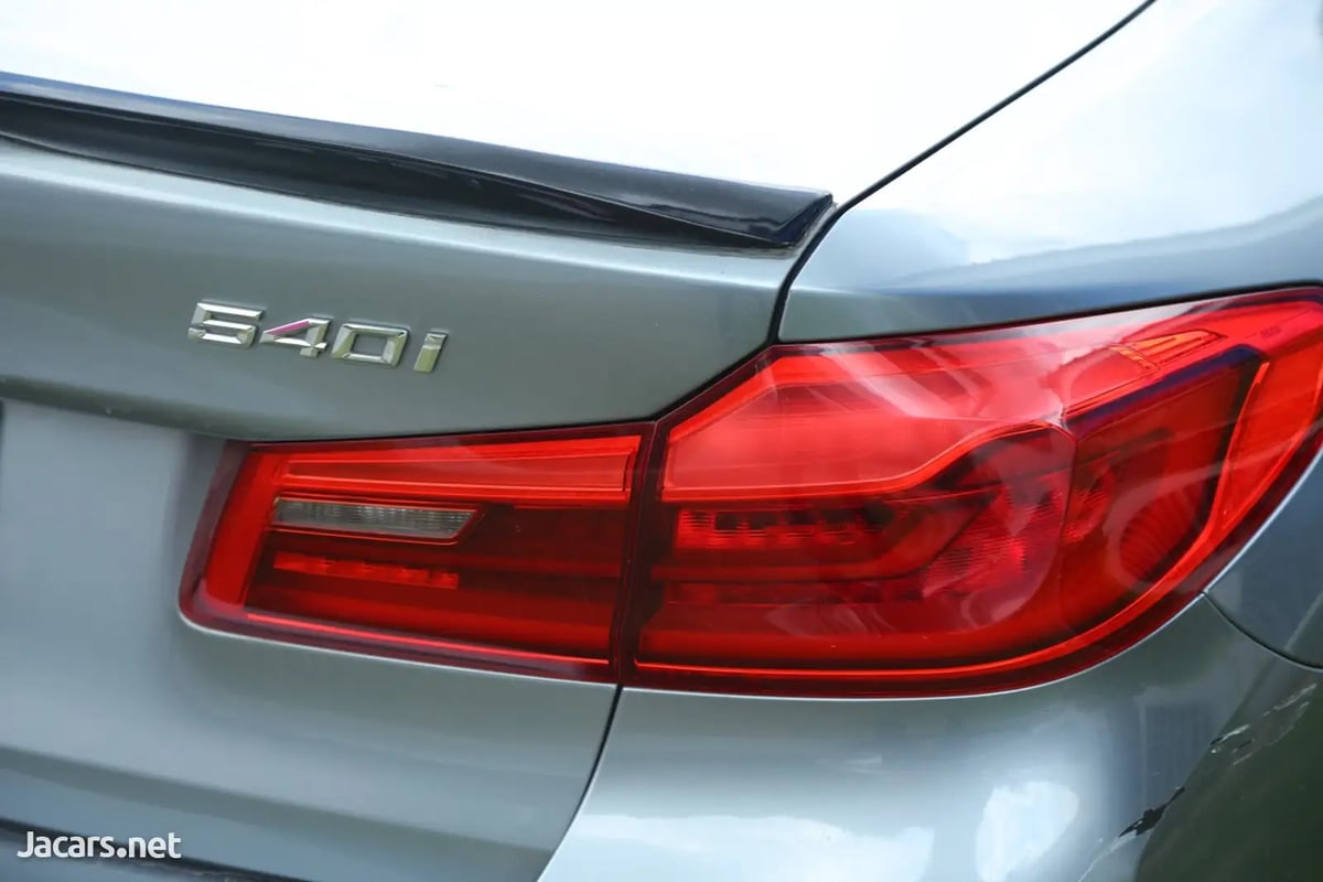 2017 BMW 5-Series