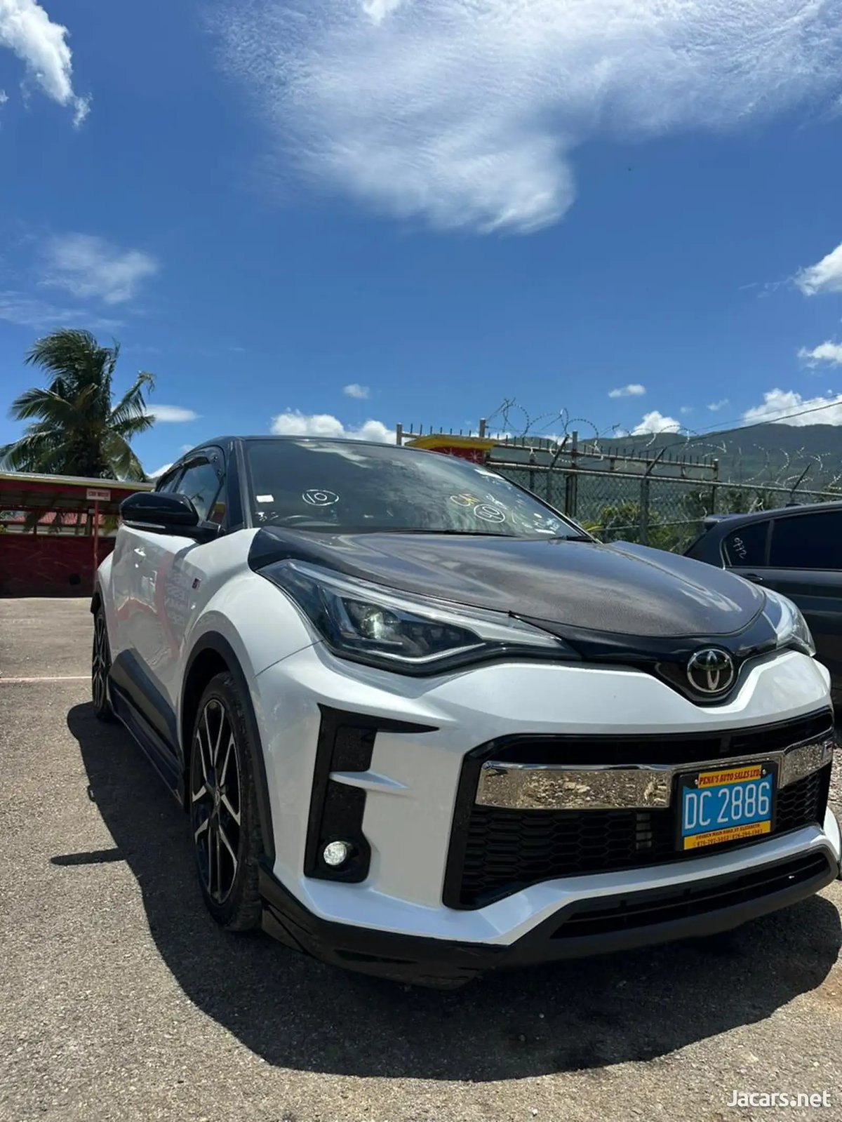 2022 TOYOTA C-HR