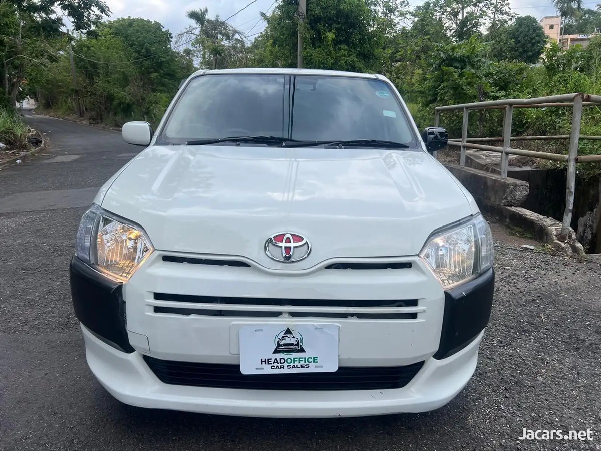 2017 TOYOTA Probox