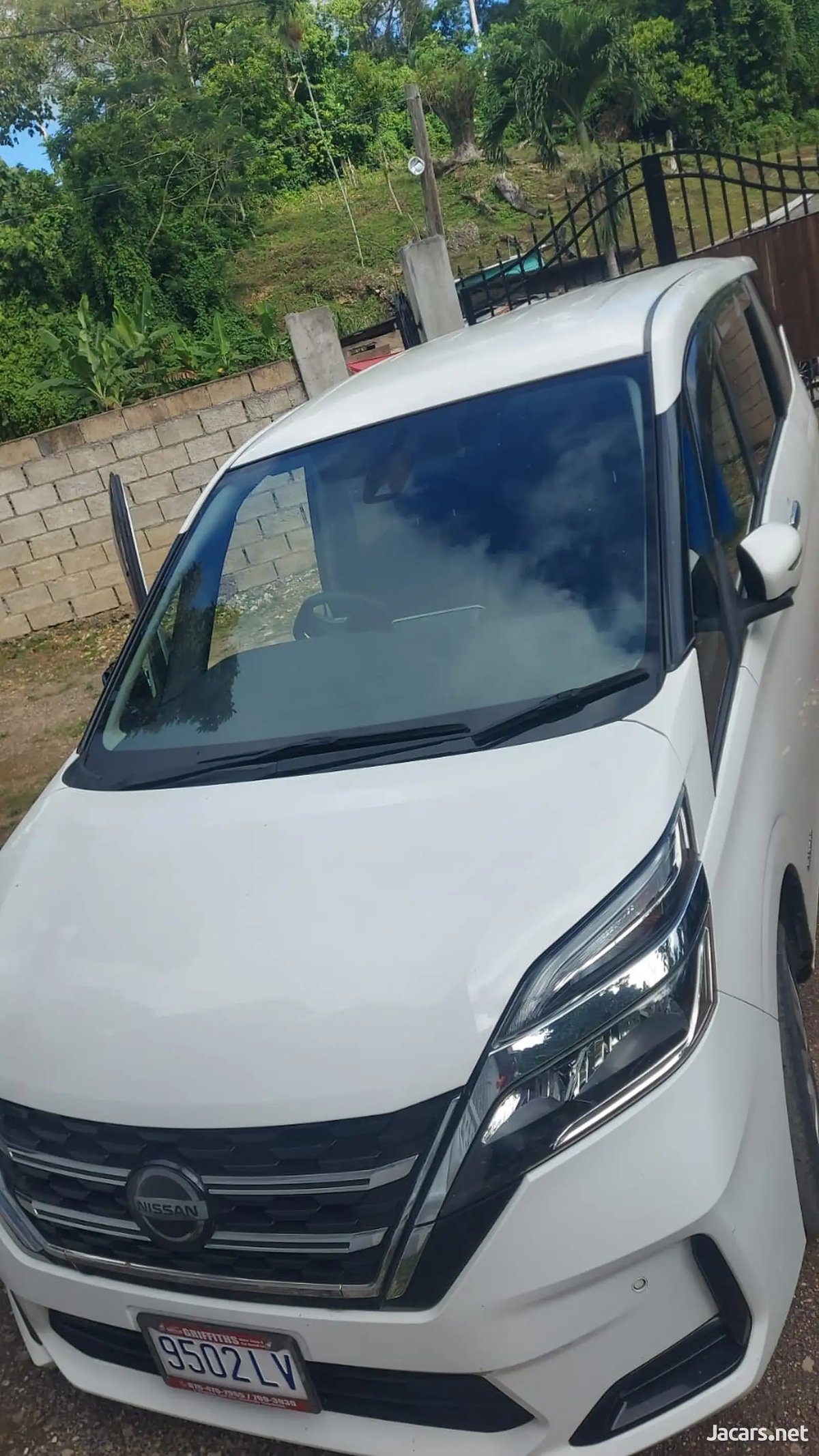 2020 NISSAN Serena