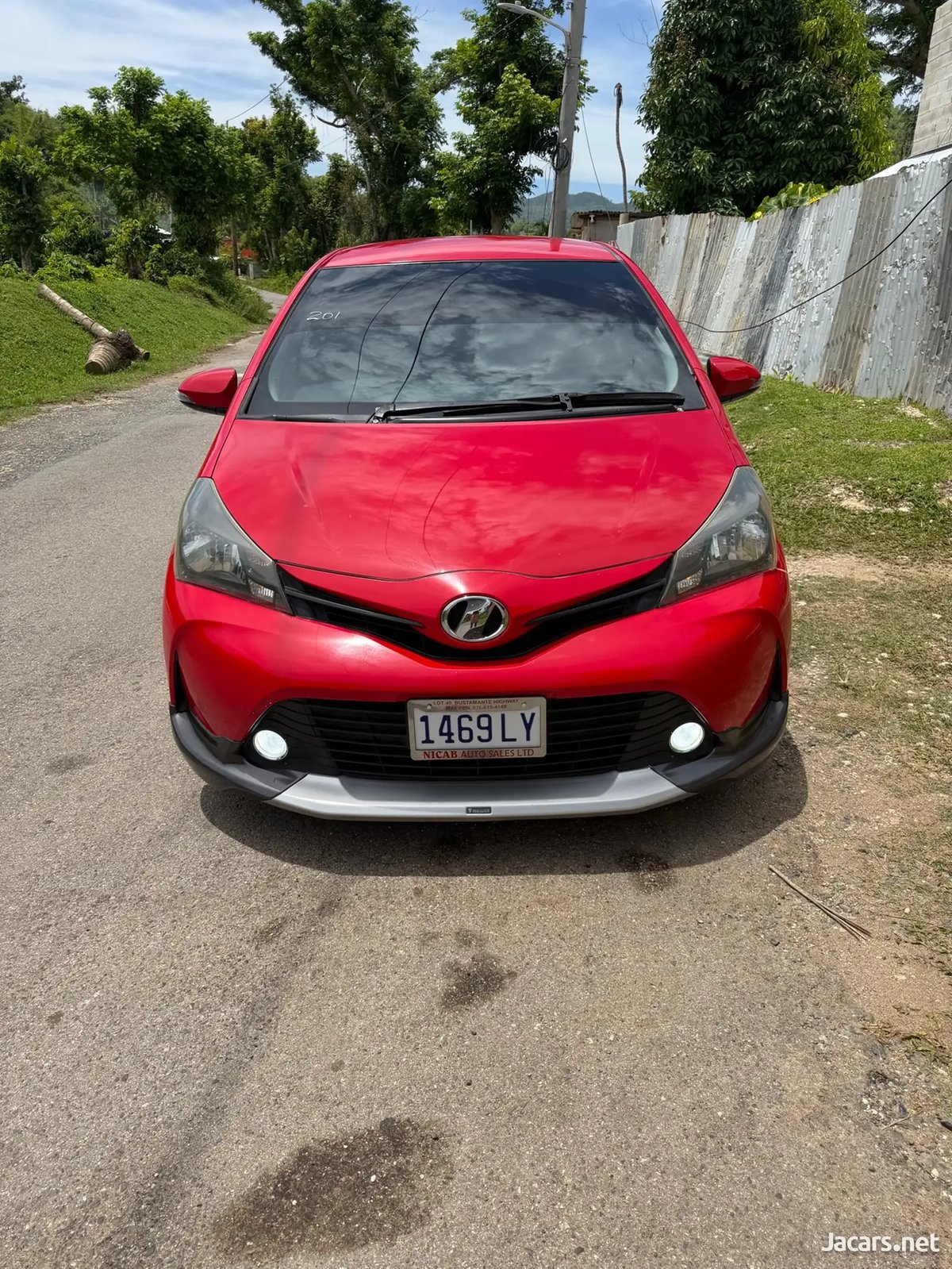 2016 TOYOTA Vitz