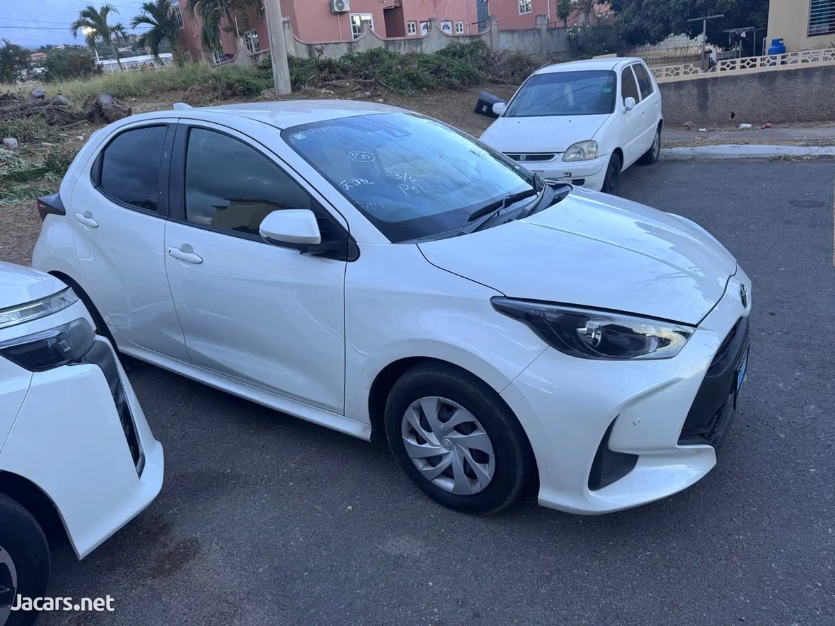 2020 TOYOTA Yaris