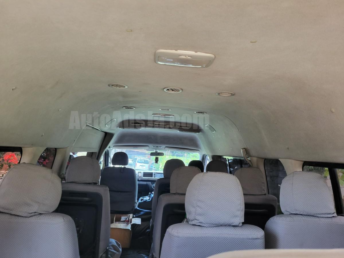 2012 TOYOTA HIACE