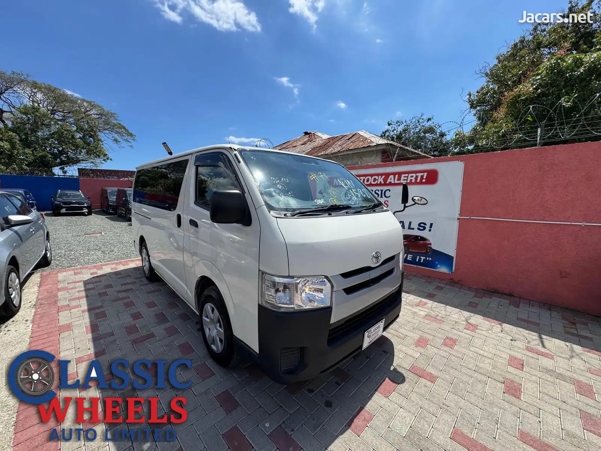 2019 TOYOTA Hiace
