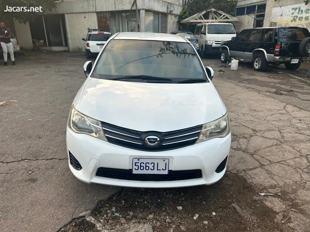 2014 TOYOTA Axio