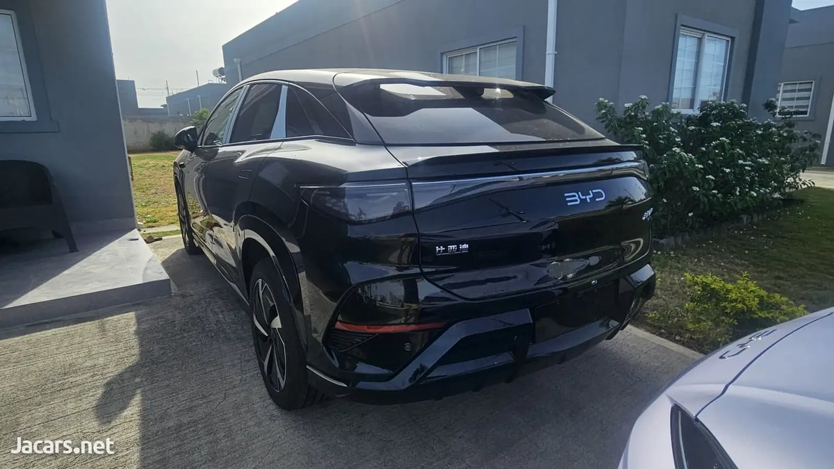 2025 BYD Sealion
