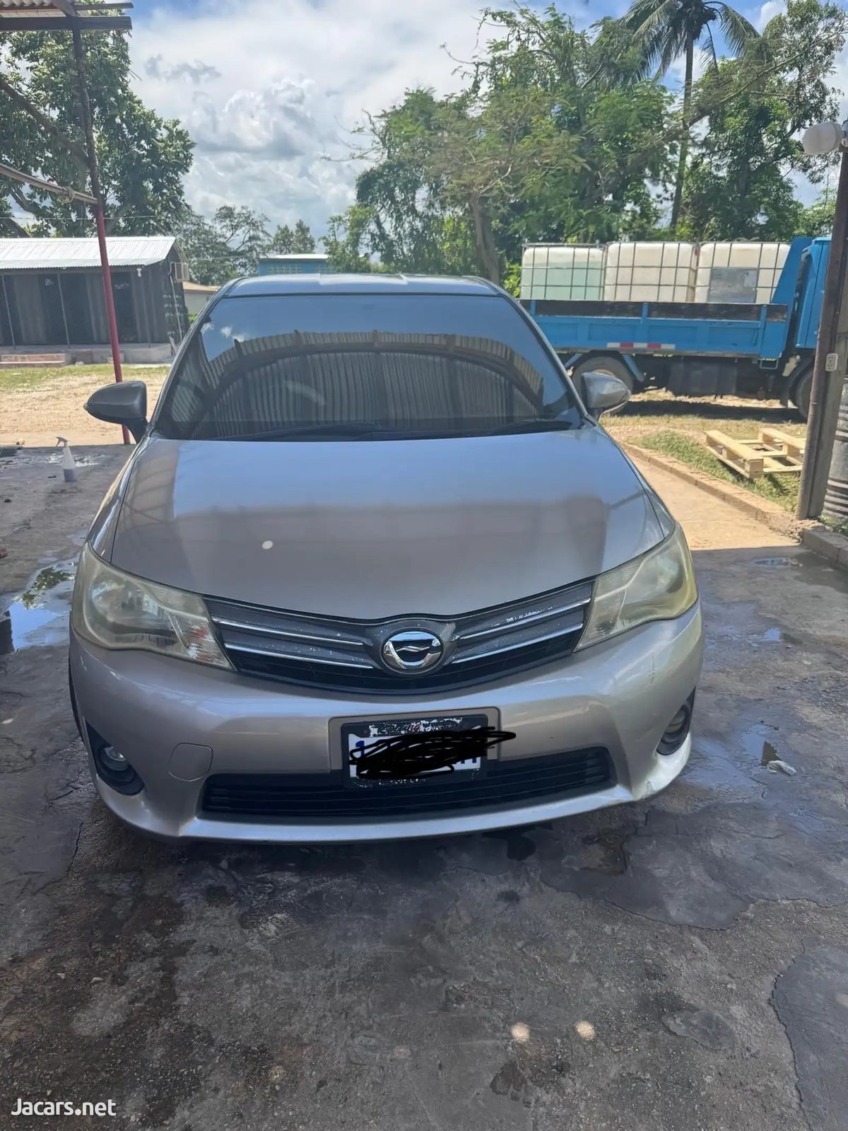 2013 TOYOTA Axio