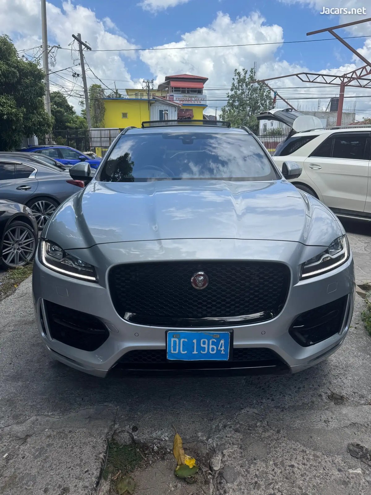 2019 JAGUAR F-Pace