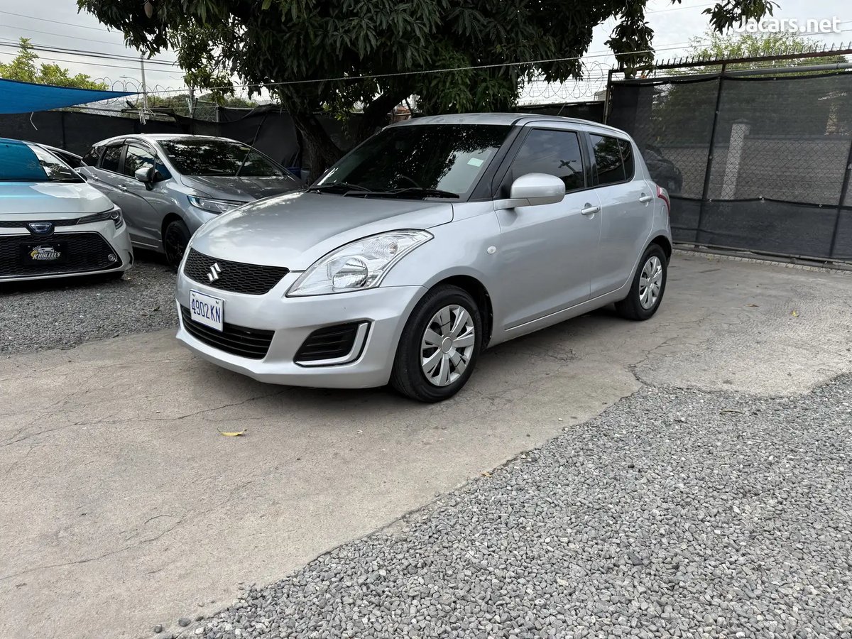 2015 SUZUKI Swift