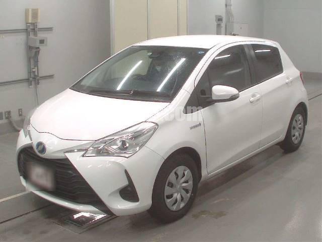 2017 TOYOTA VITZ HYBRID