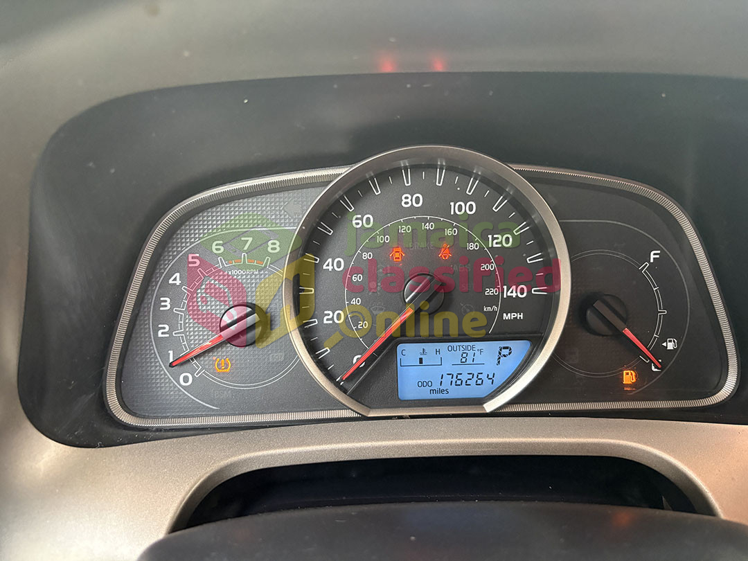 2015 TOYOTA RAV 4