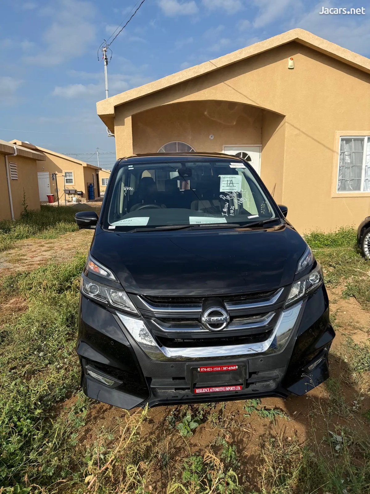 2017 NISSAN Serena