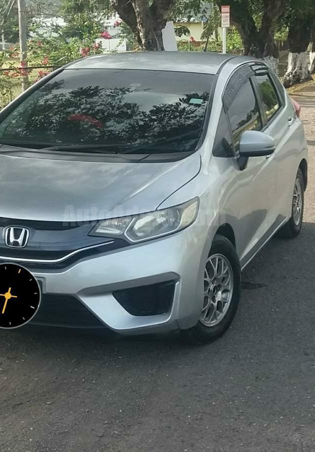 2015 HONDA FIT