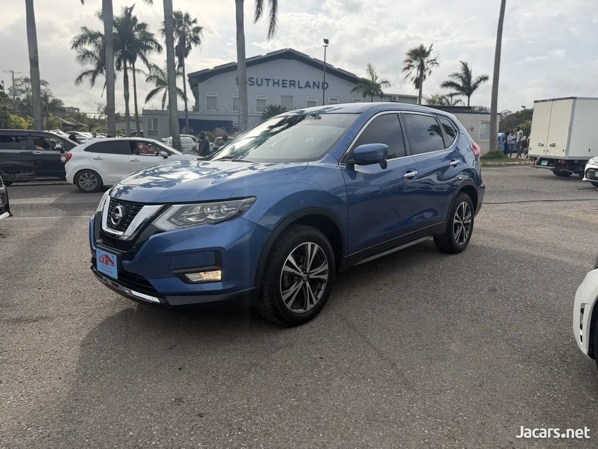 2019 NISSAN X-Trail
