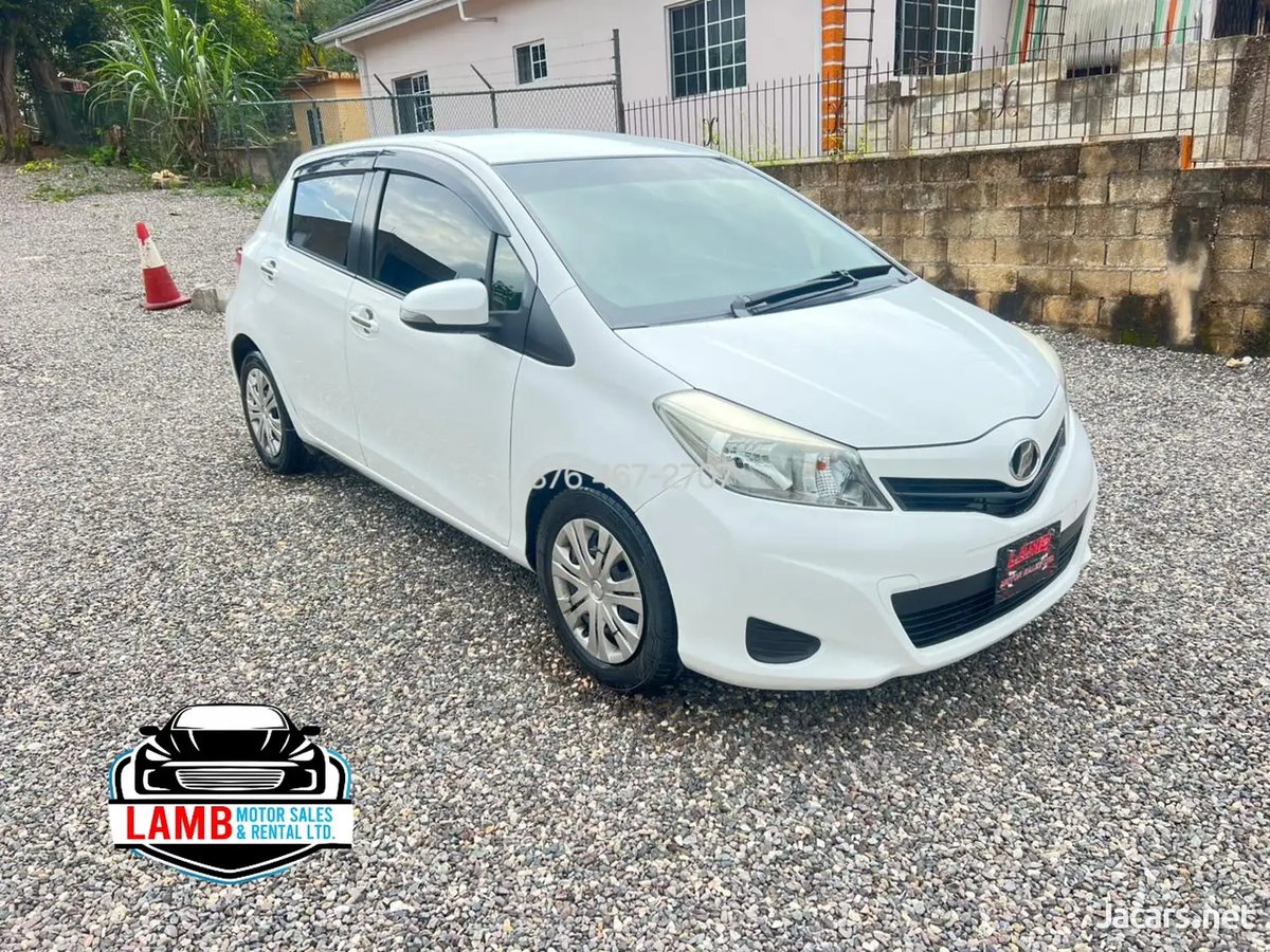 2014 TOYOTA Vitz