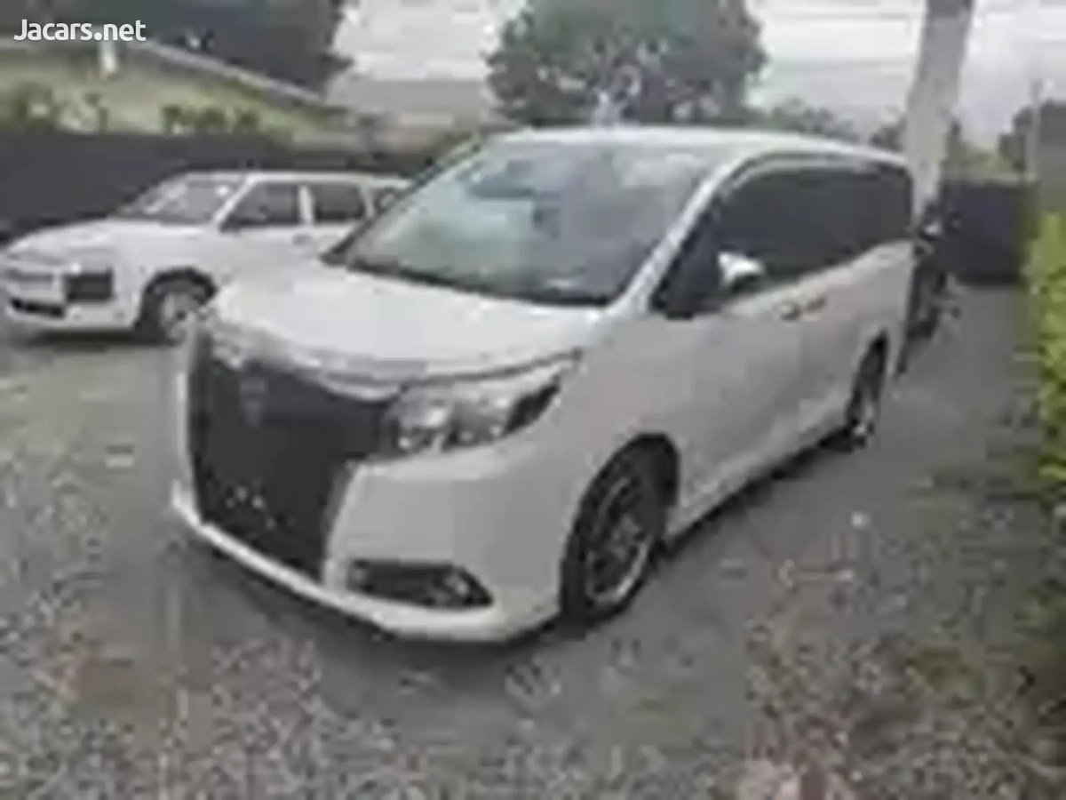 2017 TOYOTA Esquire
