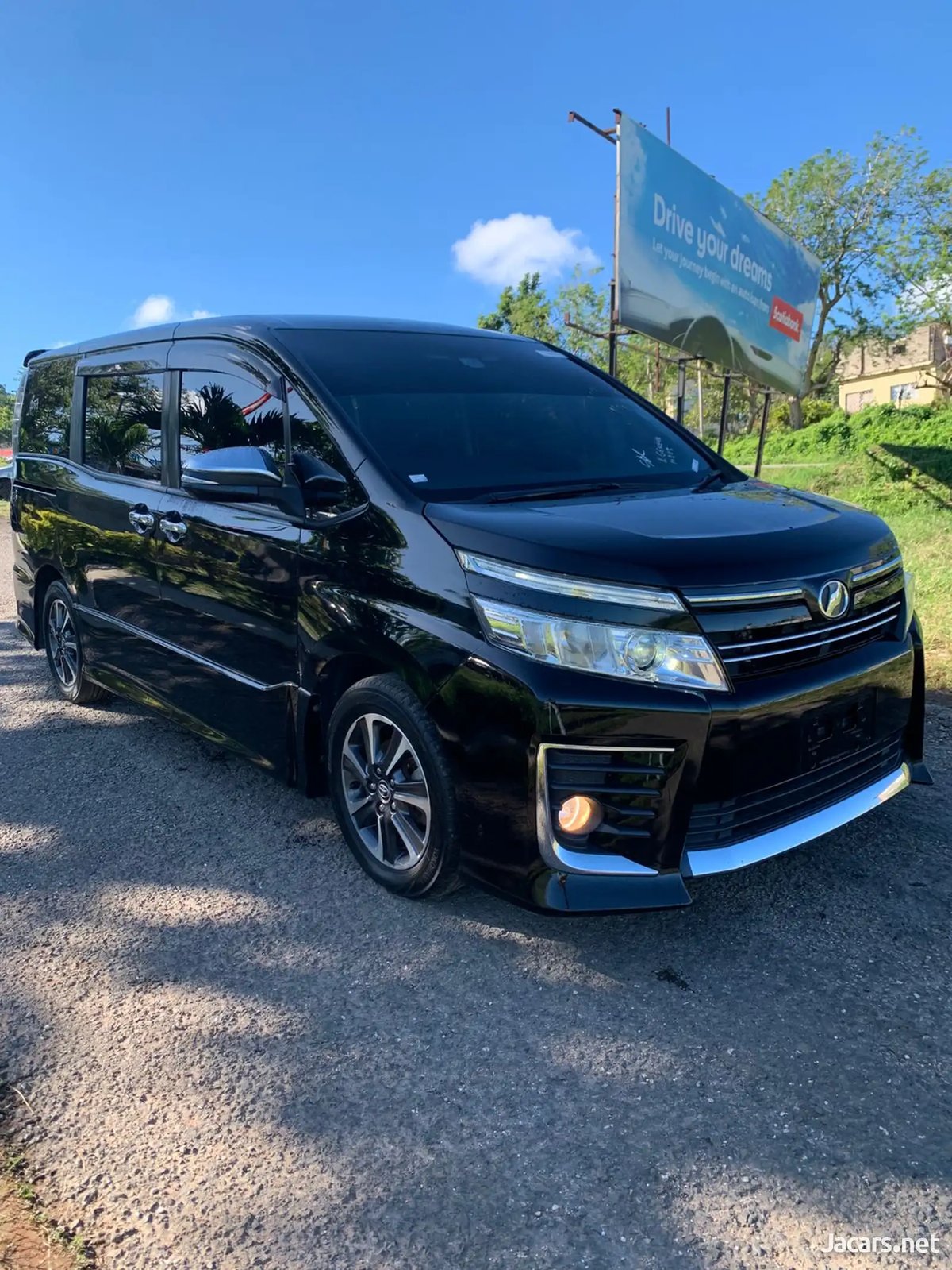 2016 TOYOTA Voxy