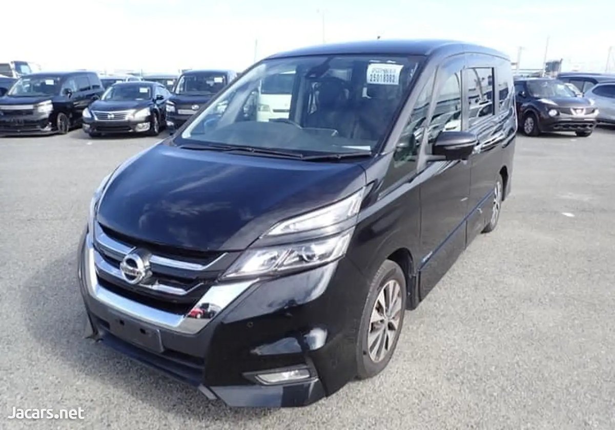 2018 NISSAN Serena
