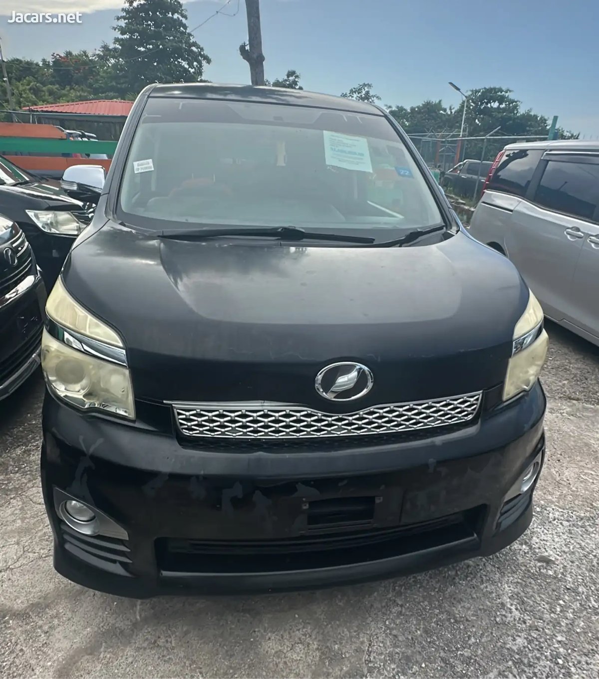 2013 TOYOTA Voxy