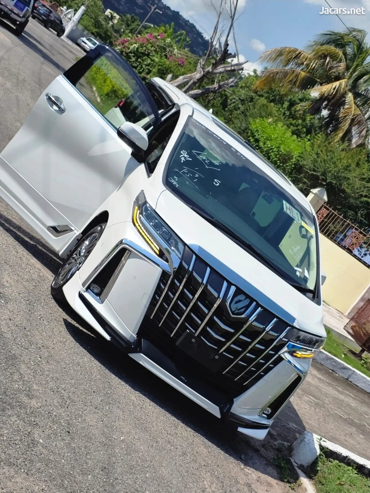 2021 TOYOTA Alphard