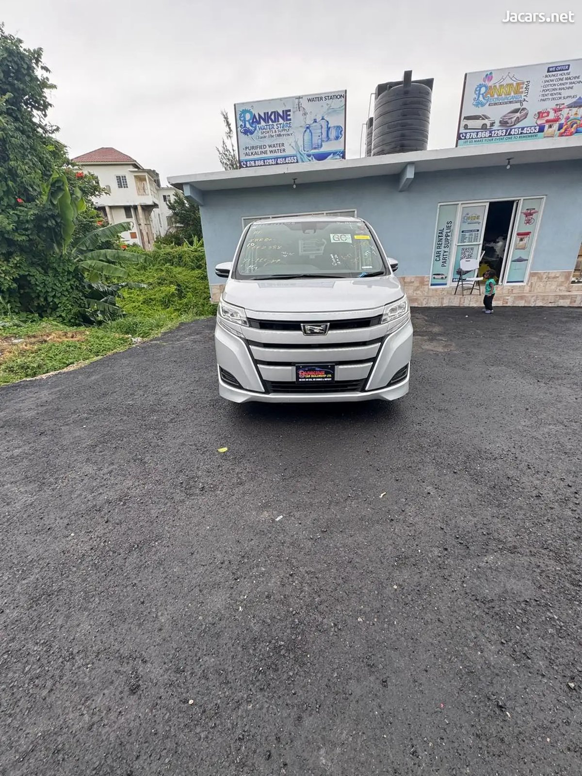 2020 TOYOTA Noah