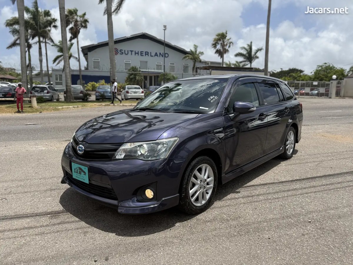 2015 TOYOTA Fielder
