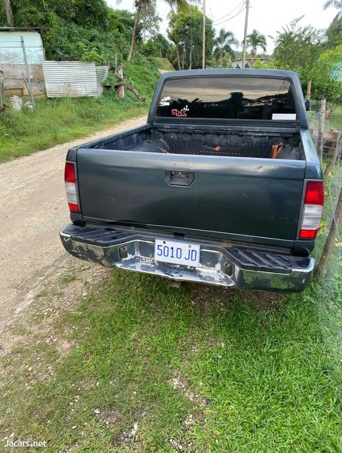 2004 NISSAN Pickup