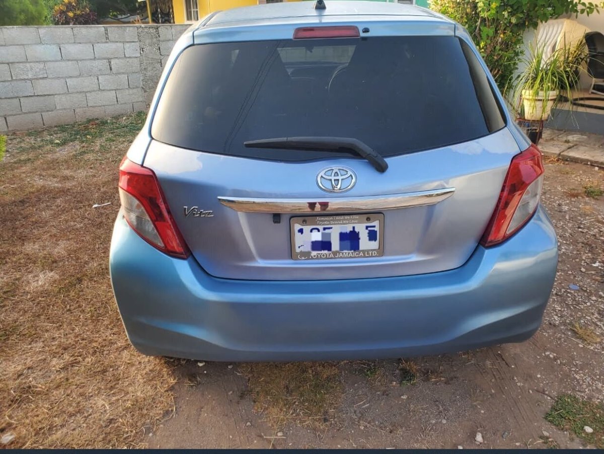 2012 TOYOTA Vitz