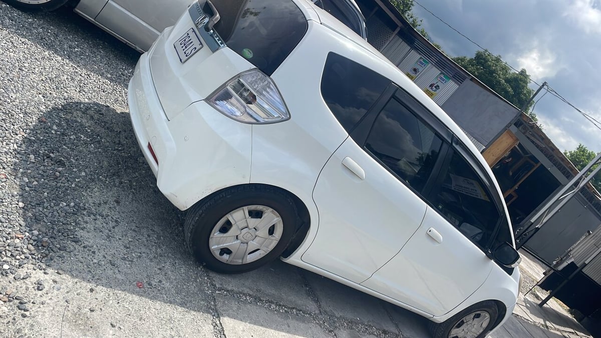 2012 HONDA Fit