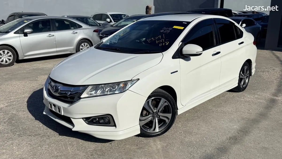 2016 HONDA Grace