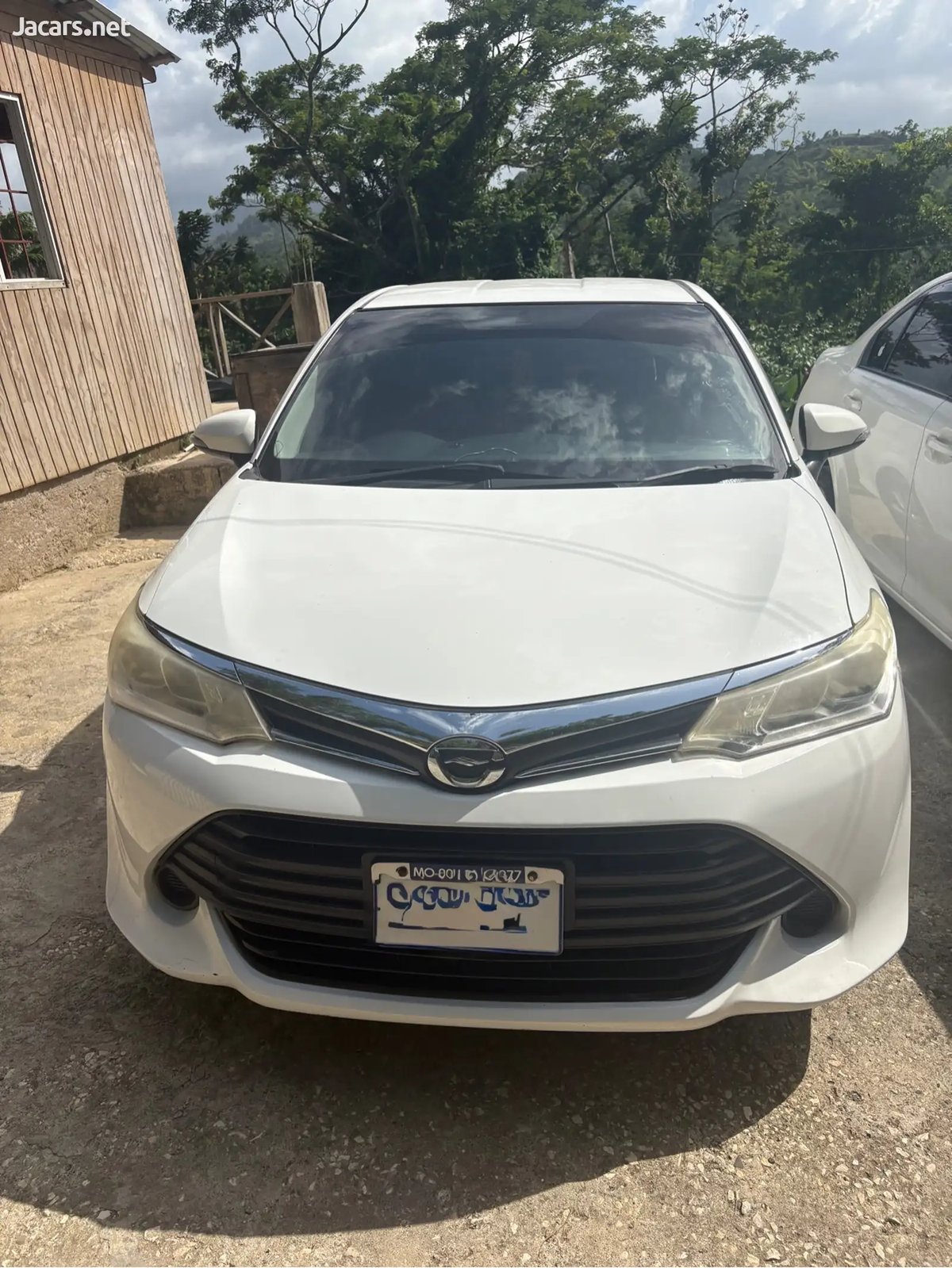 2015 TOYOTA Axio