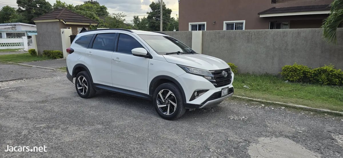 2019 TOYOTA Rush