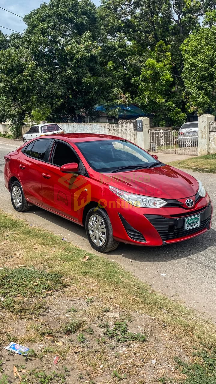 2020 TOYOTA Yaris